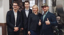 Čempionu Brokastīs Nr. 30 ekonomika, rebrandings un kafija.