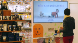 Palīdzam mazuļiem nostāties uz kājām