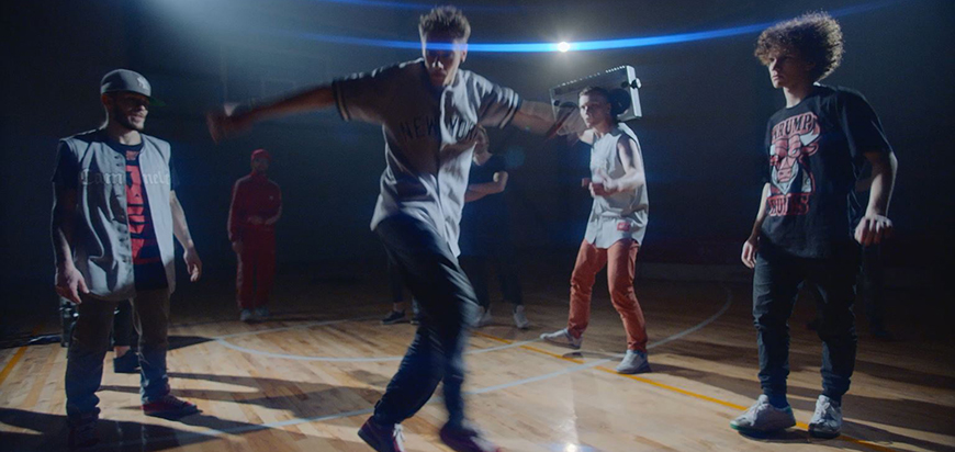 LMT -  Viss jaunais ir labi savienots vecais. Kartes un interneta apvienojums.