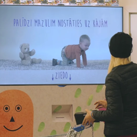 Interaktīva ziedojumu kastīte